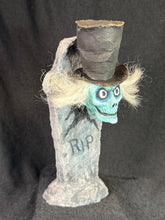 Load image into Gallery viewer, Ghost in Grave-Aqua
