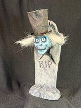 Load image into Gallery viewer, Ghost in Grave-Purple
